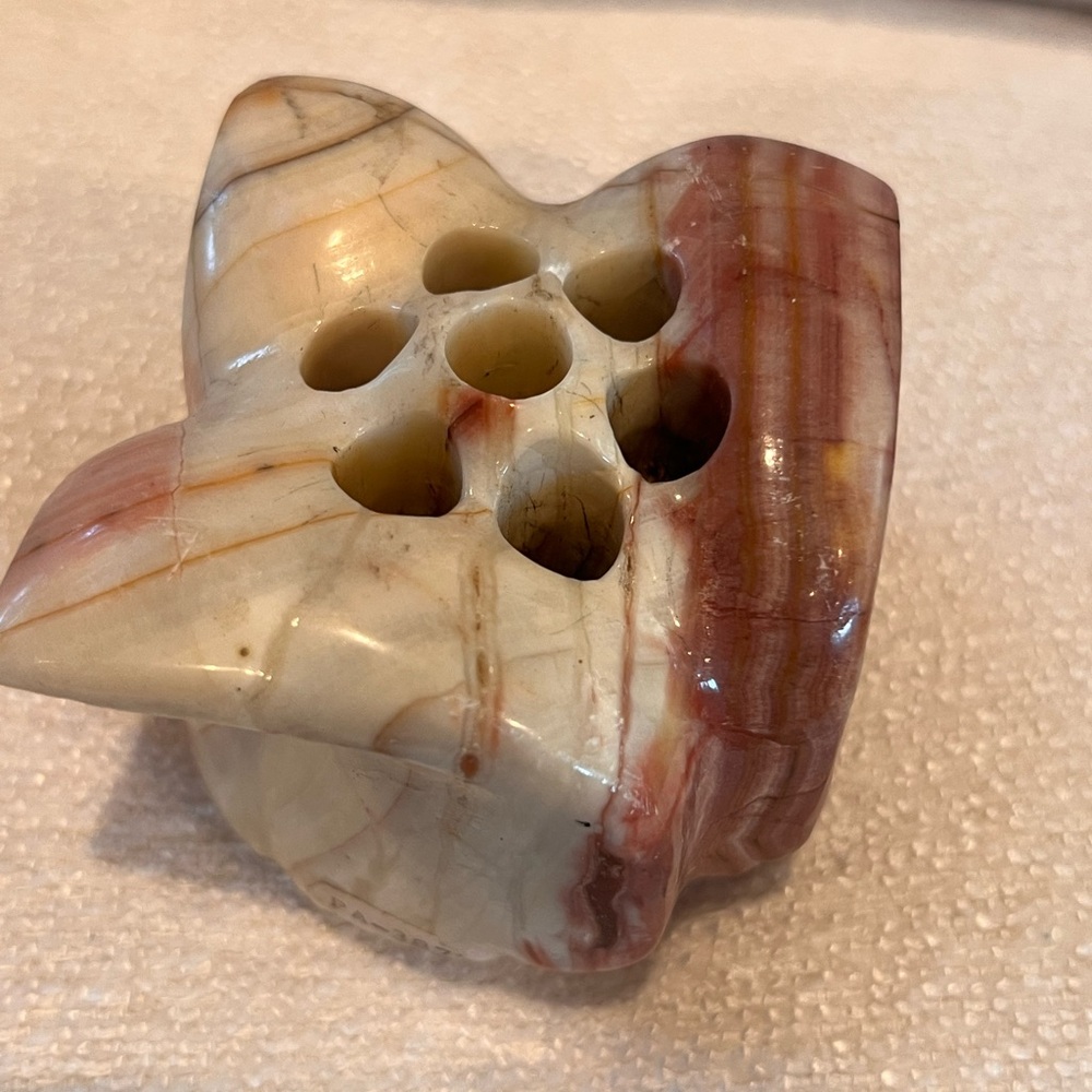 Vintage stone floral shaped pencil holder